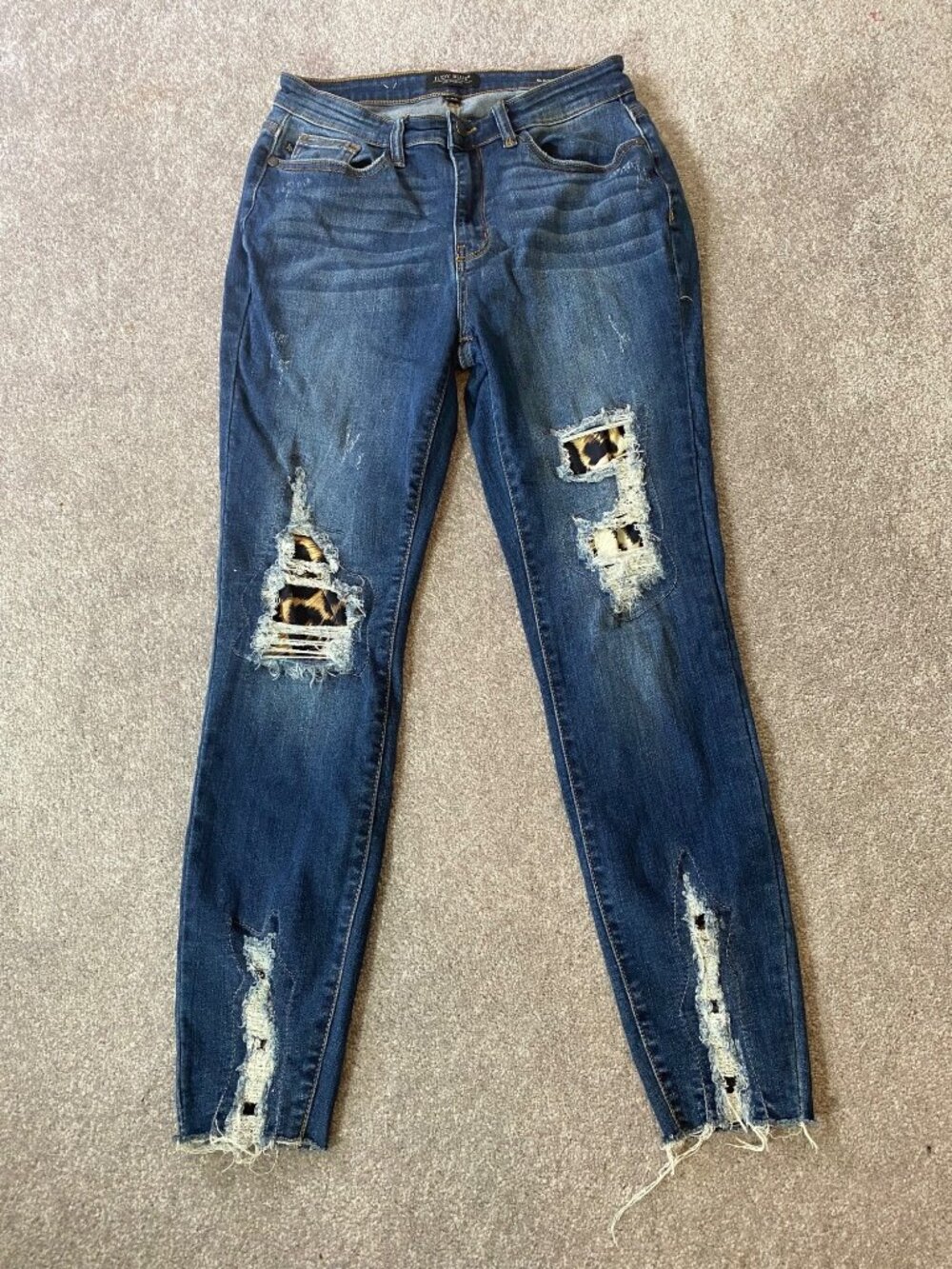 Judy Blue Distressed Skinny Jeans Size 9/29 Dark Wash Leopard Patch Denim